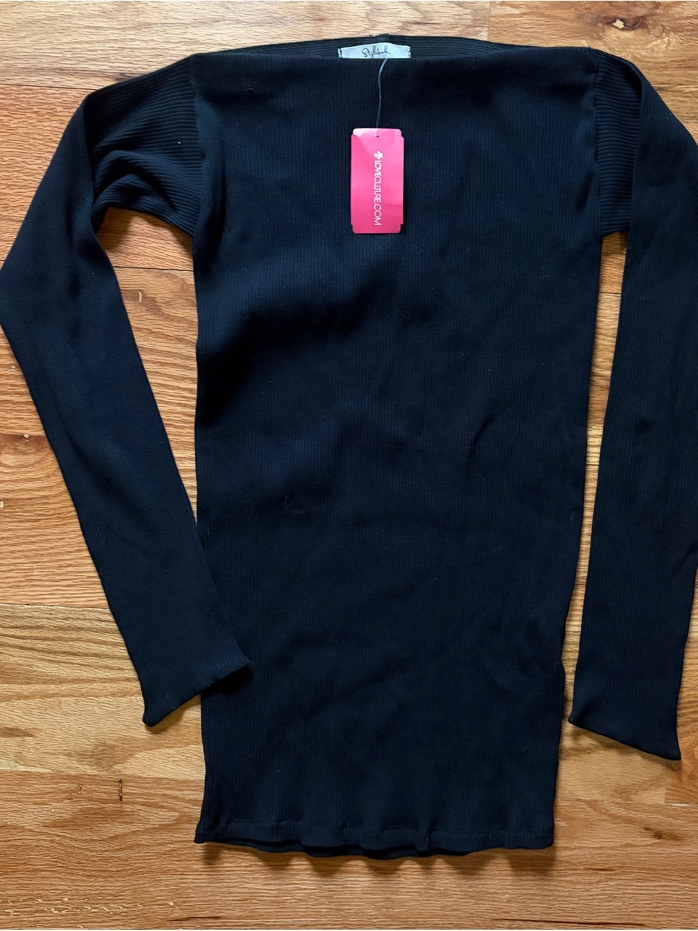 Black Off-Shoulder Ribbed Top - Picture 2 of 2